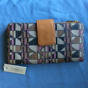 Fossil wallet